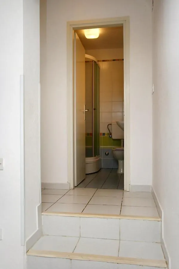 Apartments With A Parking Space Njivice, Krk - 2391 Croatia
